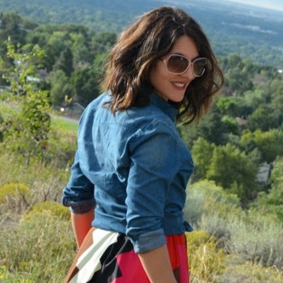 Meet your Posher, Anneliese - Picture 2 of 3